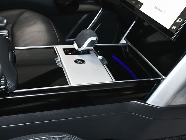 2024 Land Rover Range Rover SE - 22981696 - 59