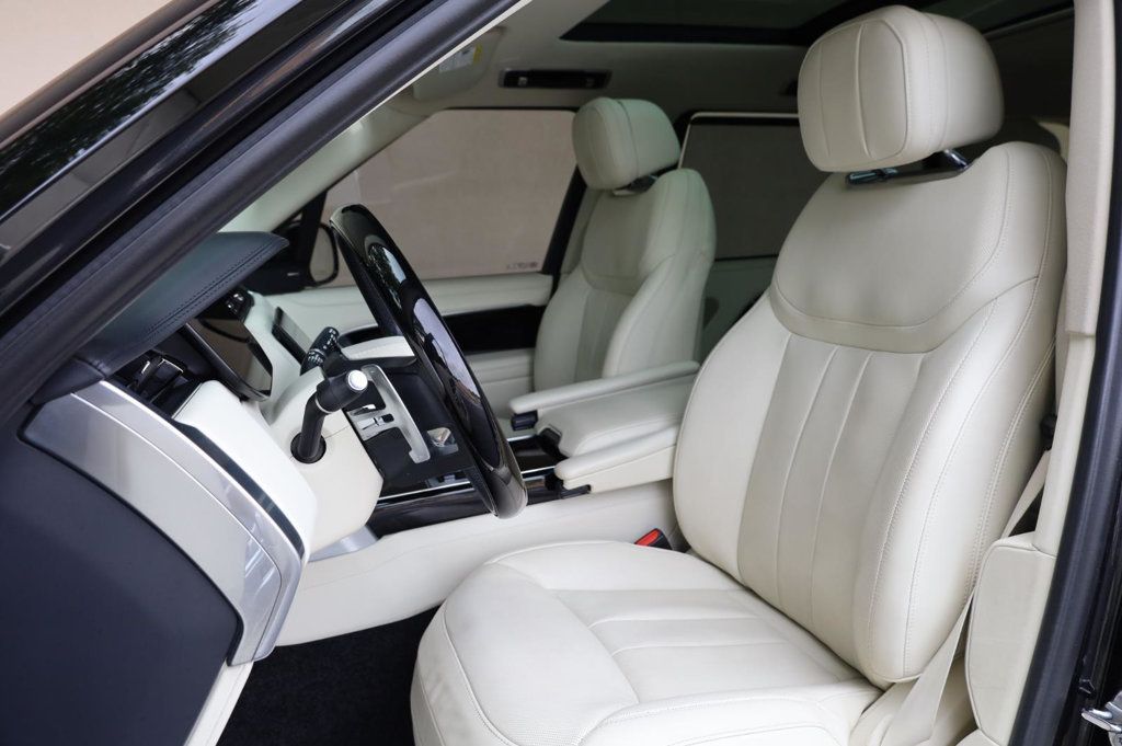 Land Rover Range Rover SE photo 16
