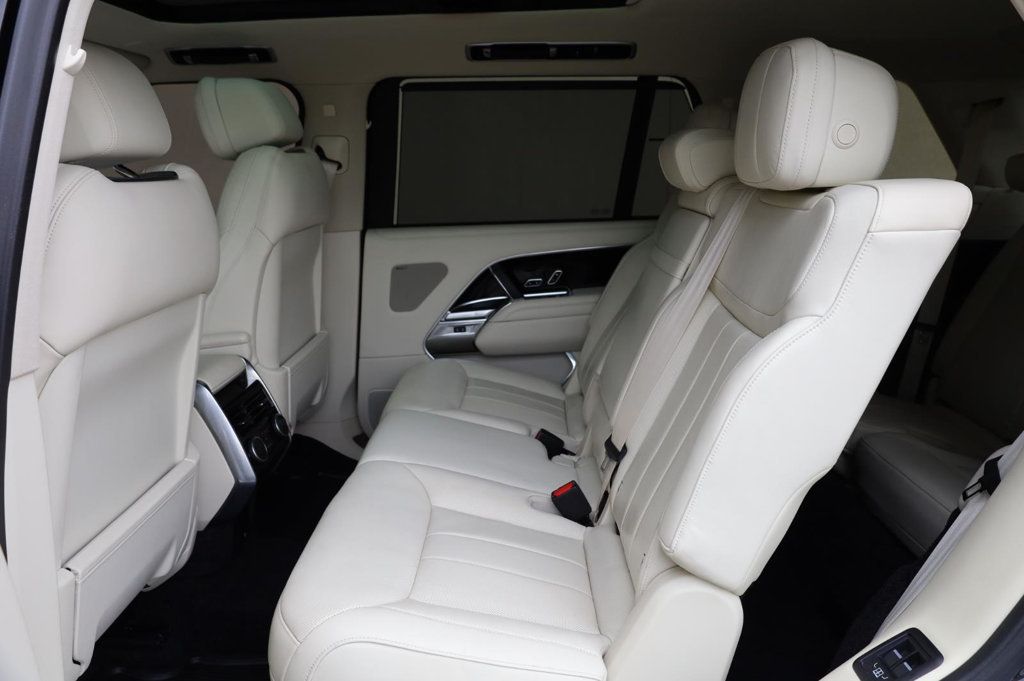 Land Rover Range Rover SE photo 21