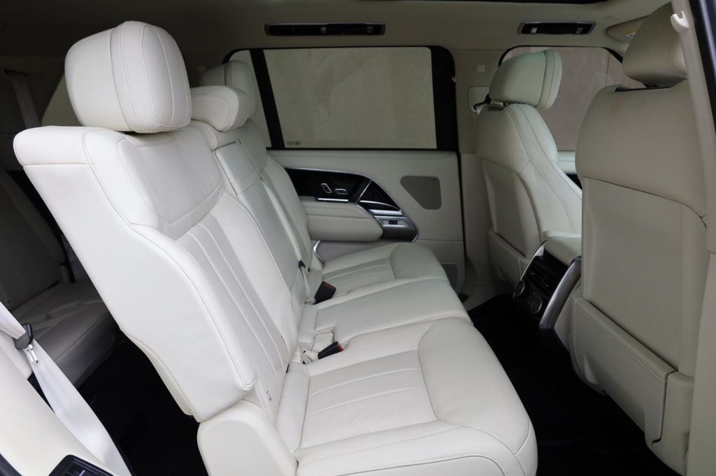 Land Rover Range Rover SE photo 25