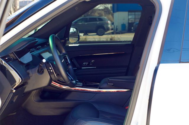 2024 Land Rover Range Rover Sport MSRP$89275/HotClimatePkg/ConveniencePkg/BlackExteriorPkg - 22981309 - 17