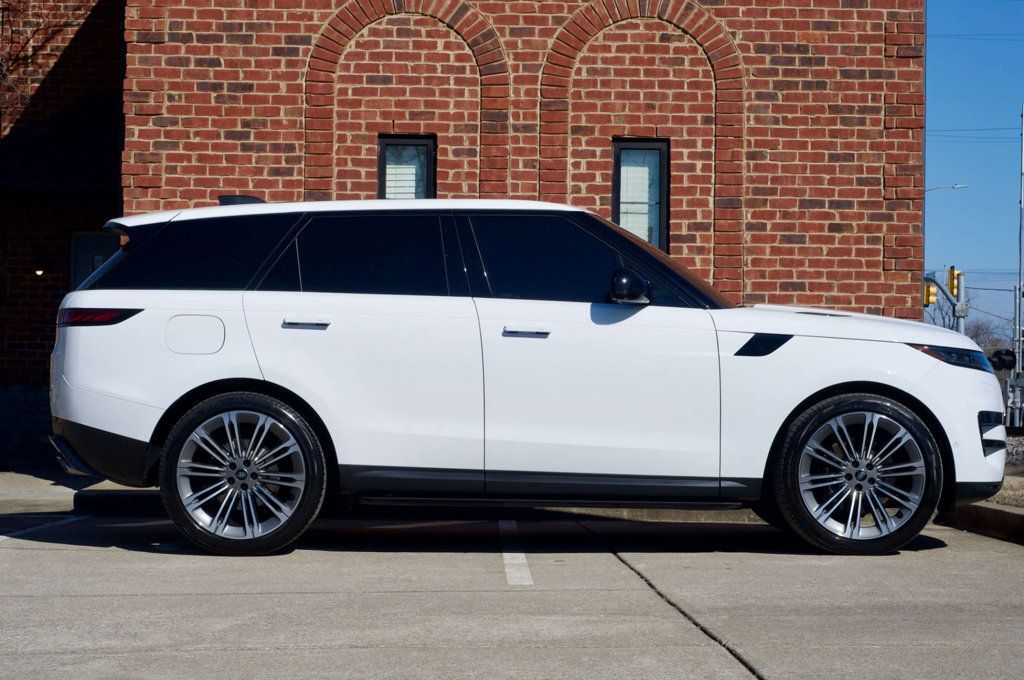 2024 Land Rover Range Rover Sport MSRP$89275/HotClimatePkg/ConveniencePkg/BlackExteriorPkg - 22981309 - 3