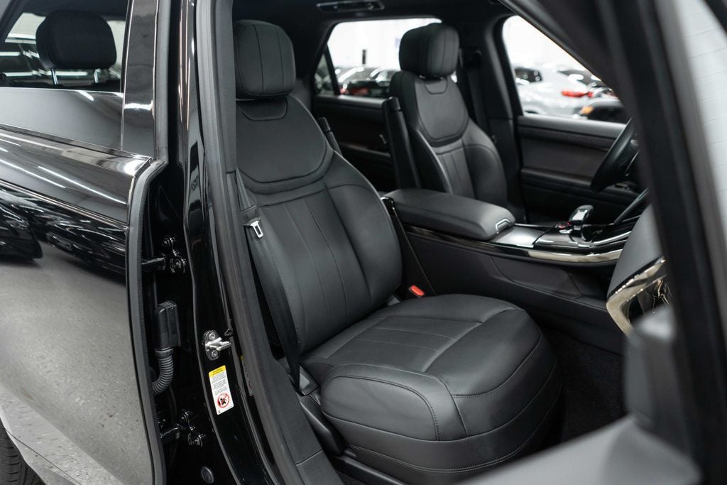 2024 Land Rover Range Rover Sport P400 Dynamic SE photo 11