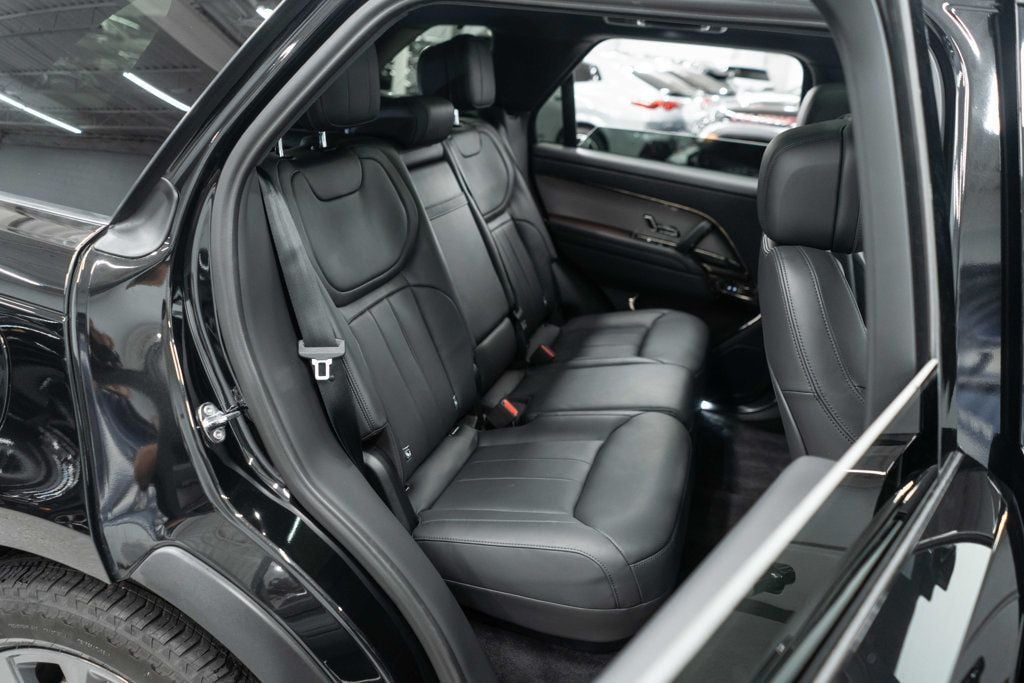 2024 Land Rover Range Rover Sport P400 Dynamic SE photo 13