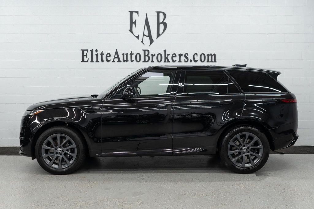 2024 Land Rover Range Rover Sport P400 Dynamic SE photo 2