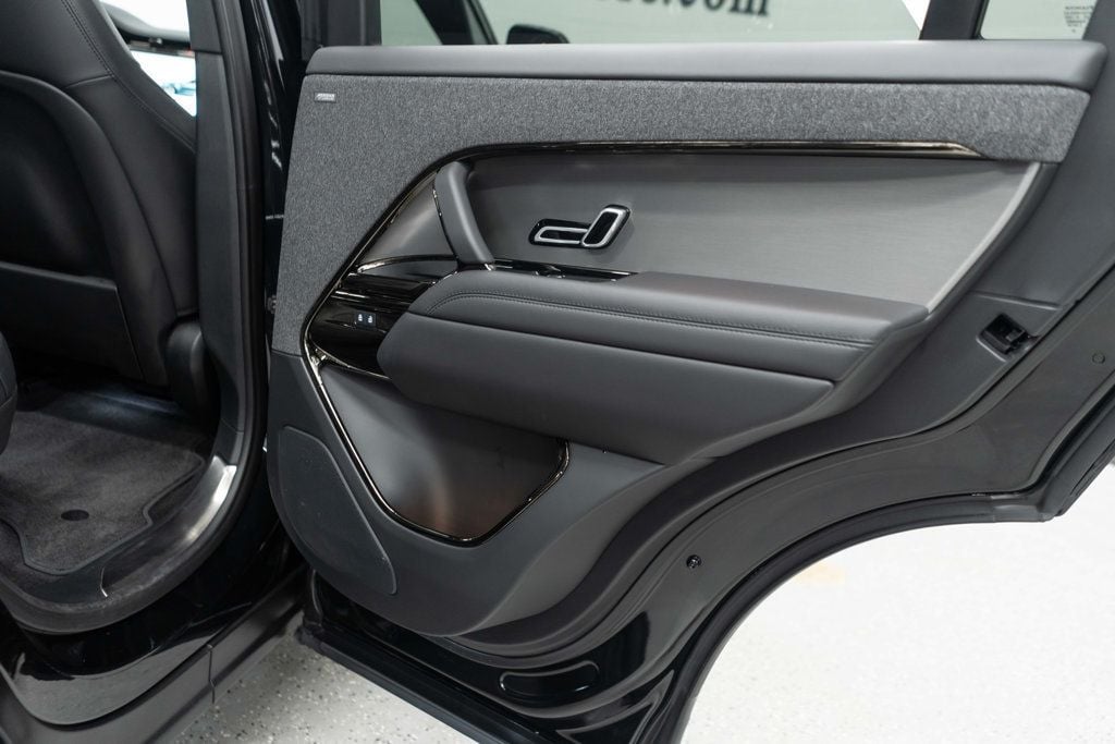 2024 Land Rover Range Rover Sport P400 Dynamic SE photo 31