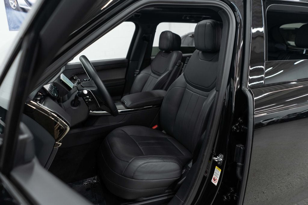 2024 Land Rover Range Rover Sport P400 Dynamic SE photo 9