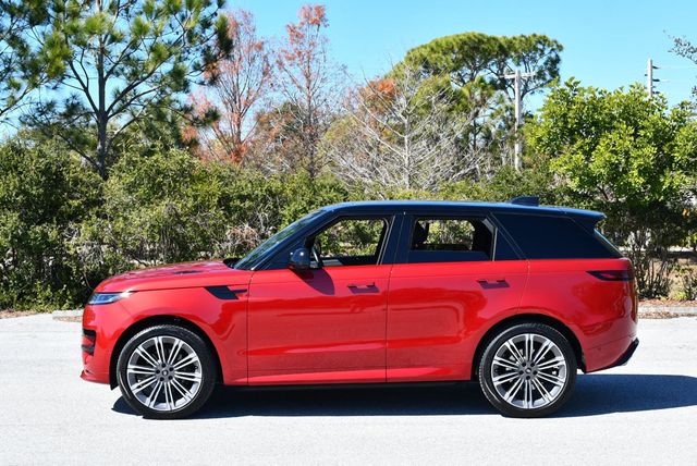 2024 Land Rover Range Rover Sport P400 Dynamic SE AWD SUV W/Navigation and Park Assist - 22968130 - 22