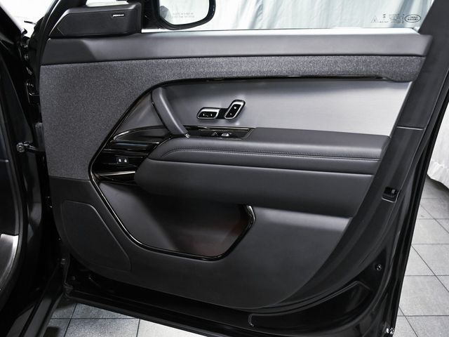 2024 Land Rover Range Rover Sport SE - 22931215 - 17