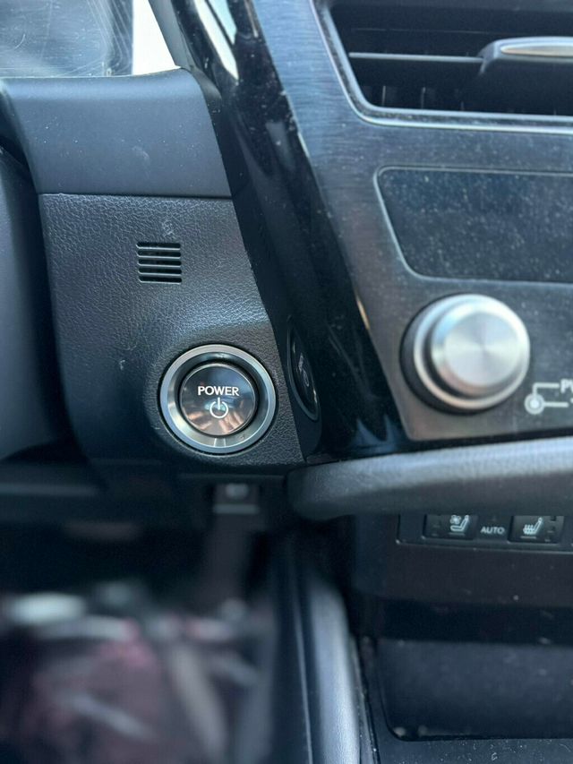 2024 Lexus ES ES 300h FWD - 22972682 - 17