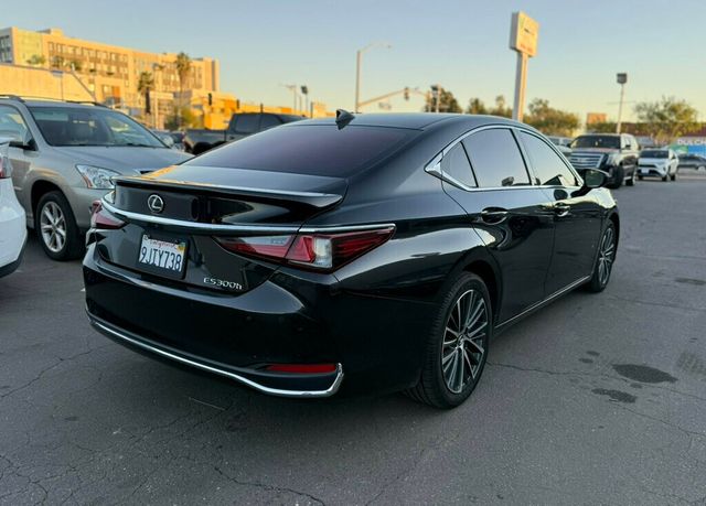 2024 Lexus ES ES 300h FWD - 22972682 - 3