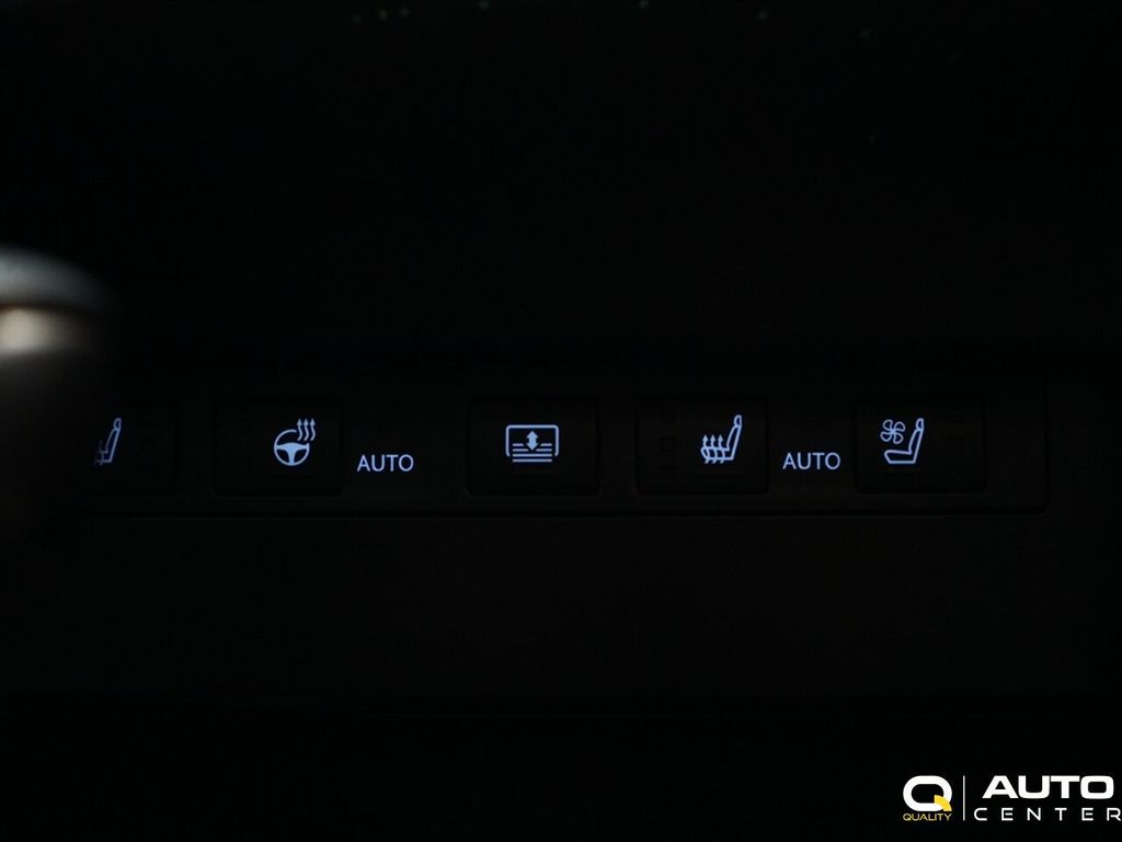 2024 Lexus ES 300h  - 23066229 - 19