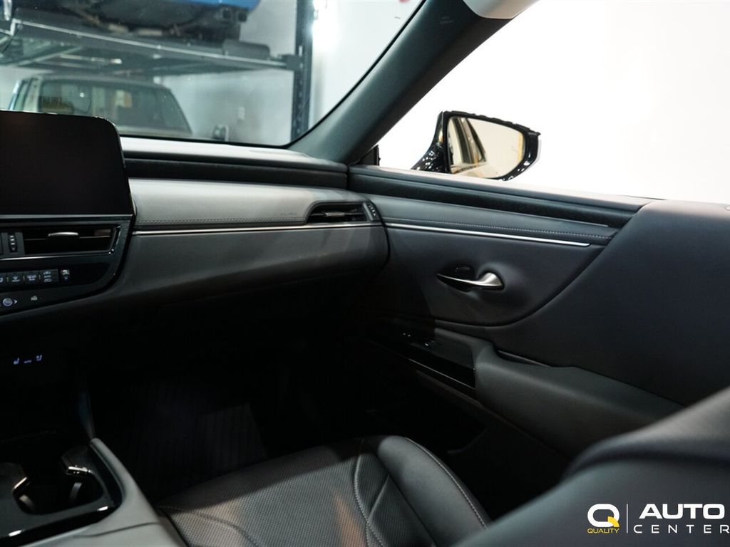 2024 Lexus ES 300h  - 23066229 - 20
