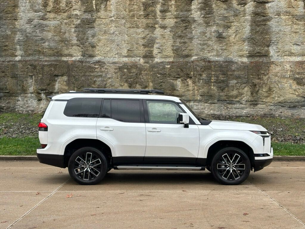 2024 Lexus GX 550 Premium photo 4