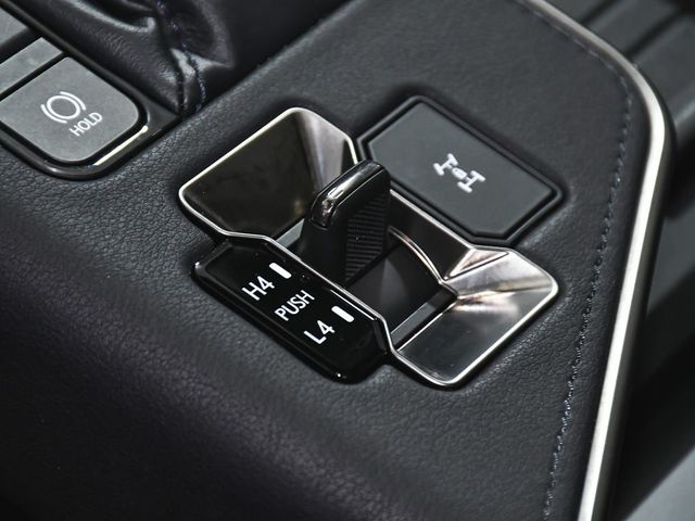 2024 Lexus GX 550 Premium - 23013866 - 38