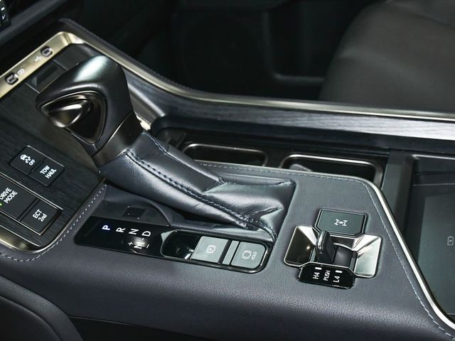 2024 Lexus GX 550 Premium - 23057402 - 38