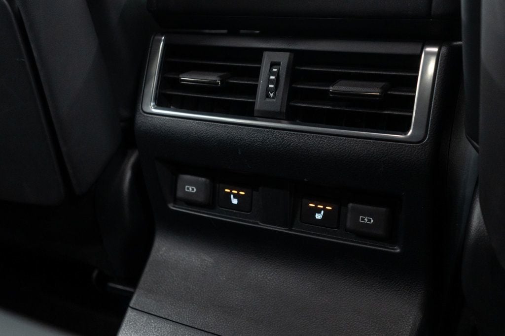Lexus GX photo 14