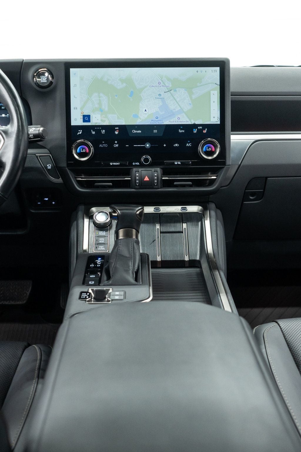 Lexus GX photo 24