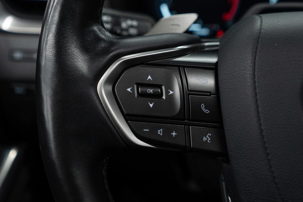 Lexus GX photo 30