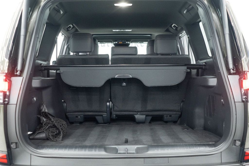 Lexus GX photo 34