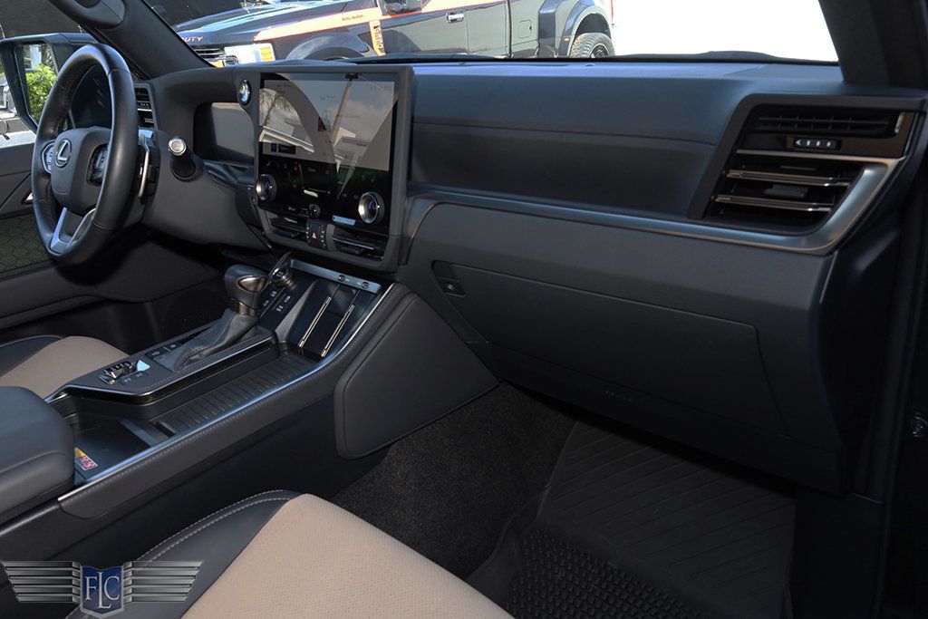 2024 Lexus GX GX 550 Overtrail+ 4WD - 23094487 - 25