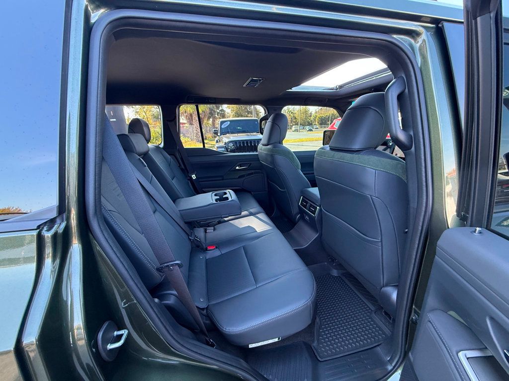 2024 Lexus GX GX 550 Overtrail 4WD - 22986551 - 36