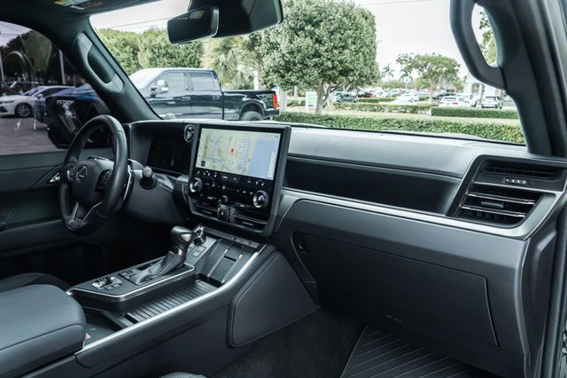 2024 Lexus GX GX 550 Overtrail 4WD - 22974715 - 28