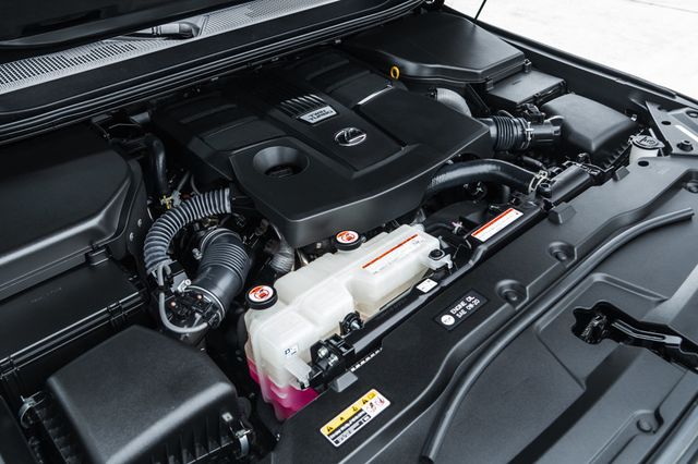 2024 Lexus GX GX 550 Overtrail 4WD - 22974715 - 31