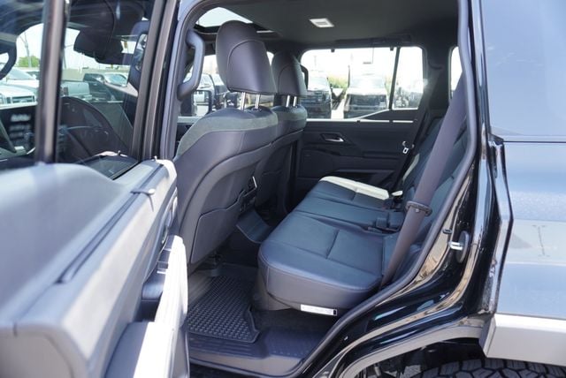 2024 Lexus GX GX 550 OVERTRIAL - 23053106 - 17