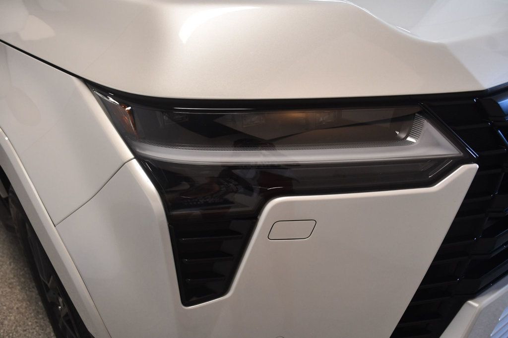 Lexus GX photo 10
