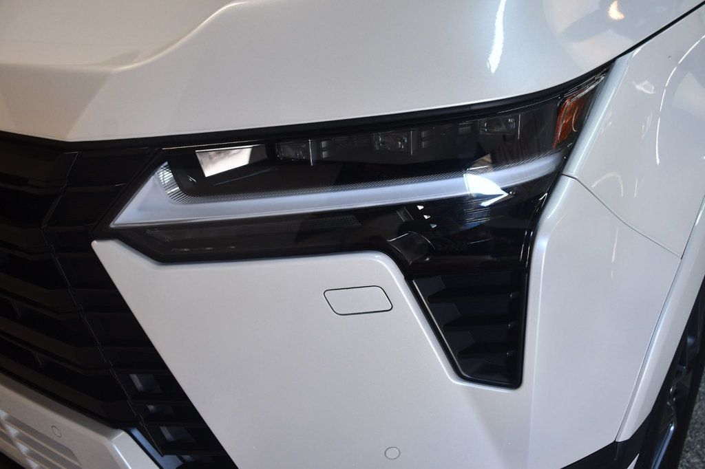 Lexus GX photo 11