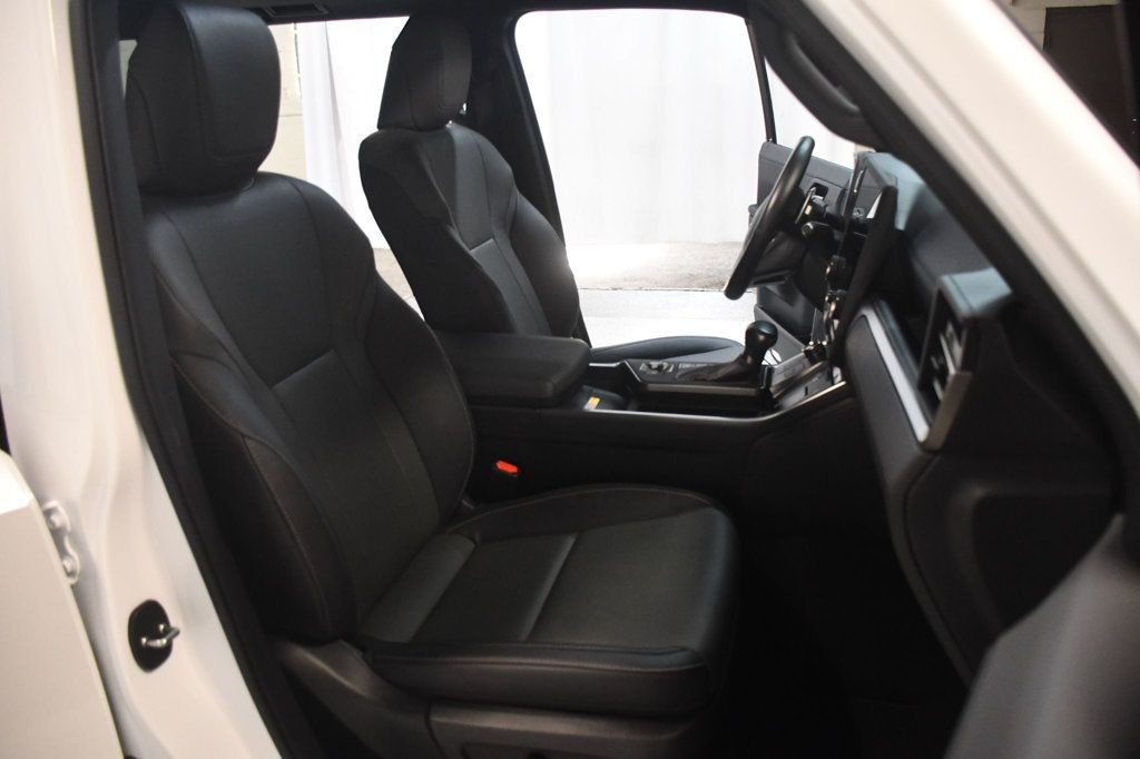 Lexus GX photo 31