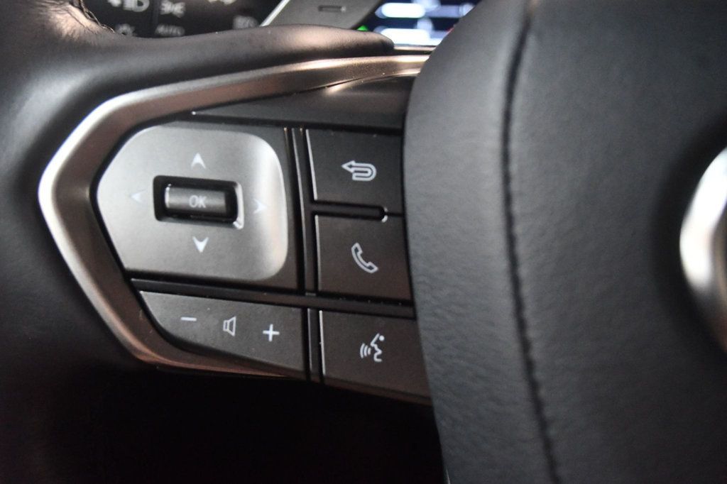 Lexus GX photo 39