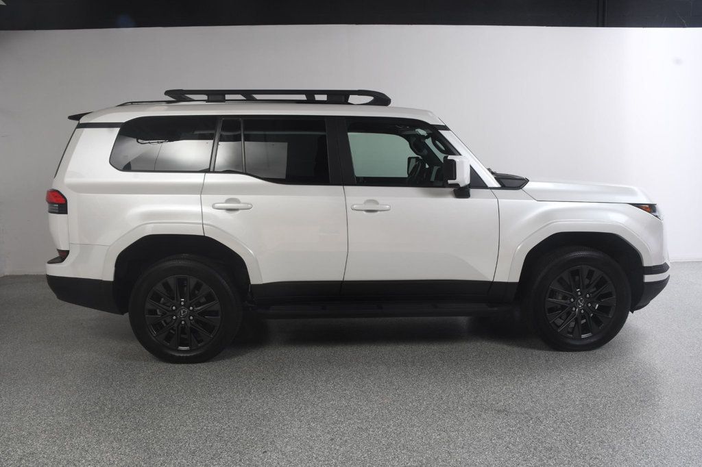 Lexus GX photo 4