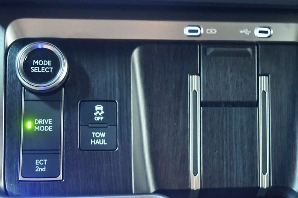 Lexus GX photo 53