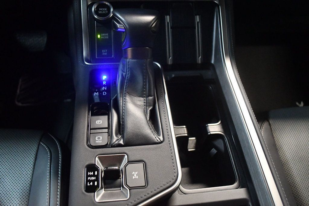 Lexus GX photo 54