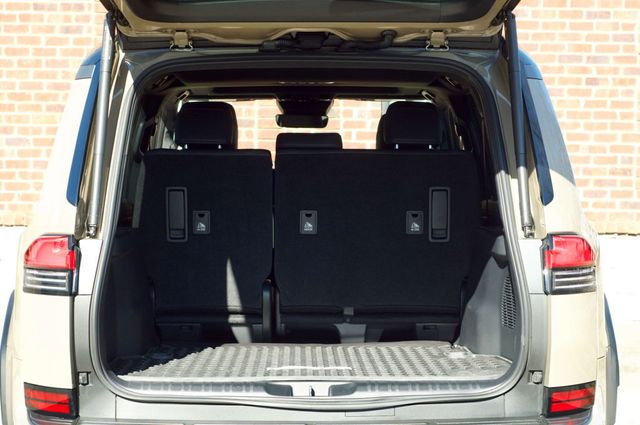 2024 Lexus GX Heated&Cooled Seats/Heads Up Display/Blind Spot/Lane Keep Assist - 22969742 - 14