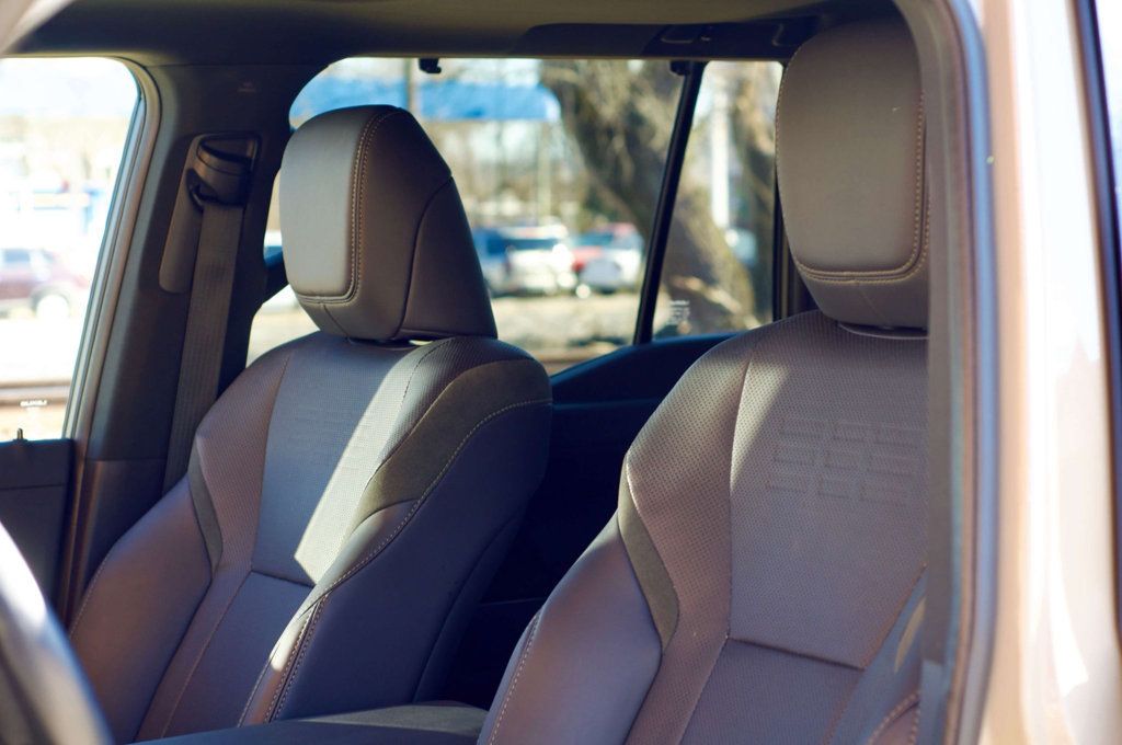 2024 Lexus GX Heated&Cooled Seats/Heads Up Display/Blind Spot/Lane Keep Assist - 22969742 - 18