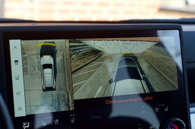 2024 Lexus GX Heated&Cooled Seats/Heads Up Display/Blind Spot/Lane Keep Assist - 22969742 - 29