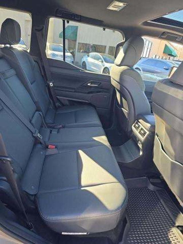 2024 Lexus GX Heated&Cooled Seats/Heads Up Display/Blind Spot/Lane Keep Assist - 22969742 - 7