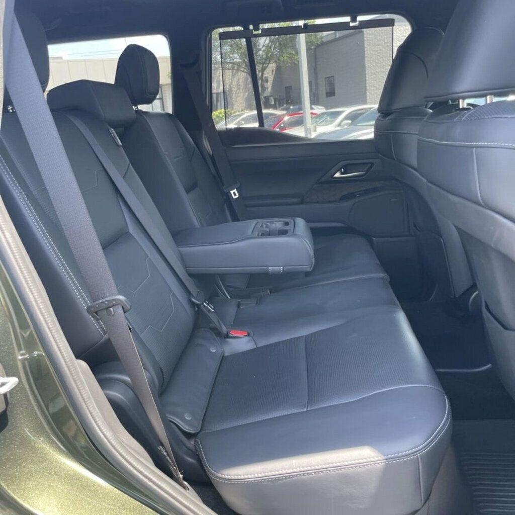 2024 Lexus GX Luxury+/HeadsUpDisplay/Heated&CooledSeats/TrafficJamAssist/NAV - 23072938 - 6