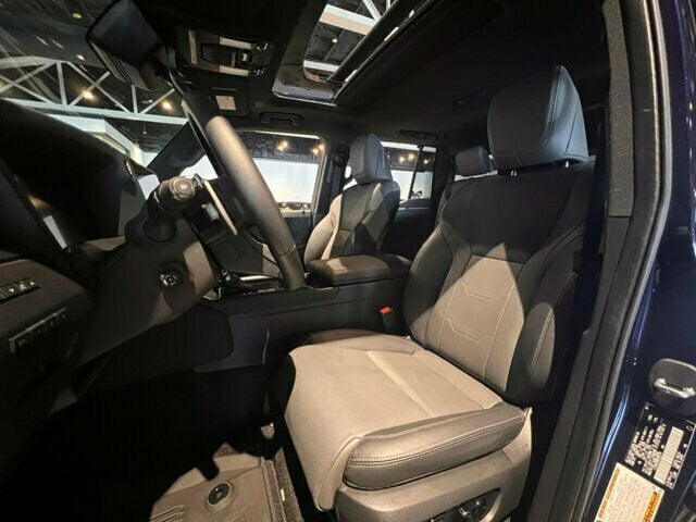 2024 Lexus GX Luxury/Heated&CooledMassagingSeats/HeadsUpDisplay/NAV - 22983281 - 16