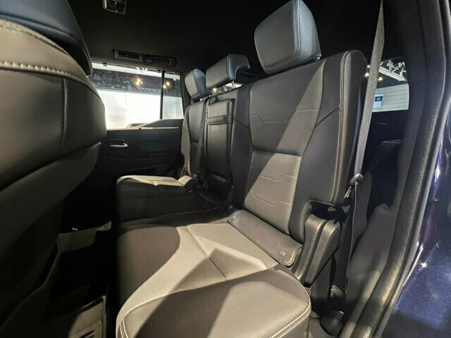 2024 Lexus GX Luxury/Heated&CooledMassagingSeats/HeadsUpDisplay/NAV - 22983281 - 24