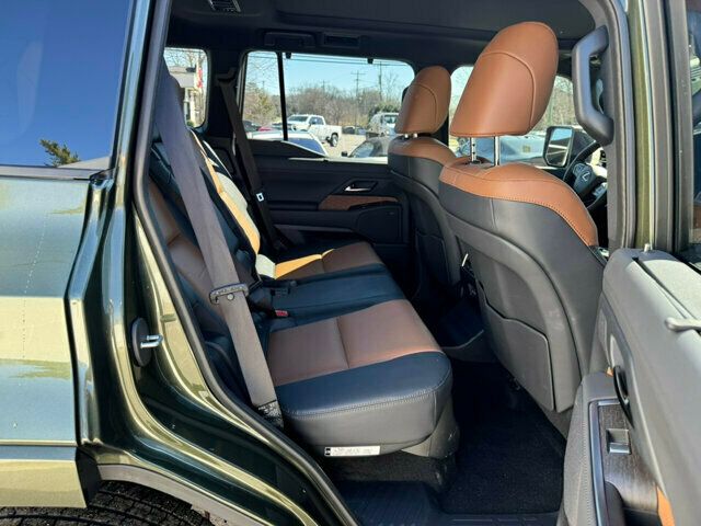 2024 Lexus GX Luxury+/Heated&CooledSeats/HeadsUpDisplay/ColdWeatherPkg/NAV - 22781466 - 16