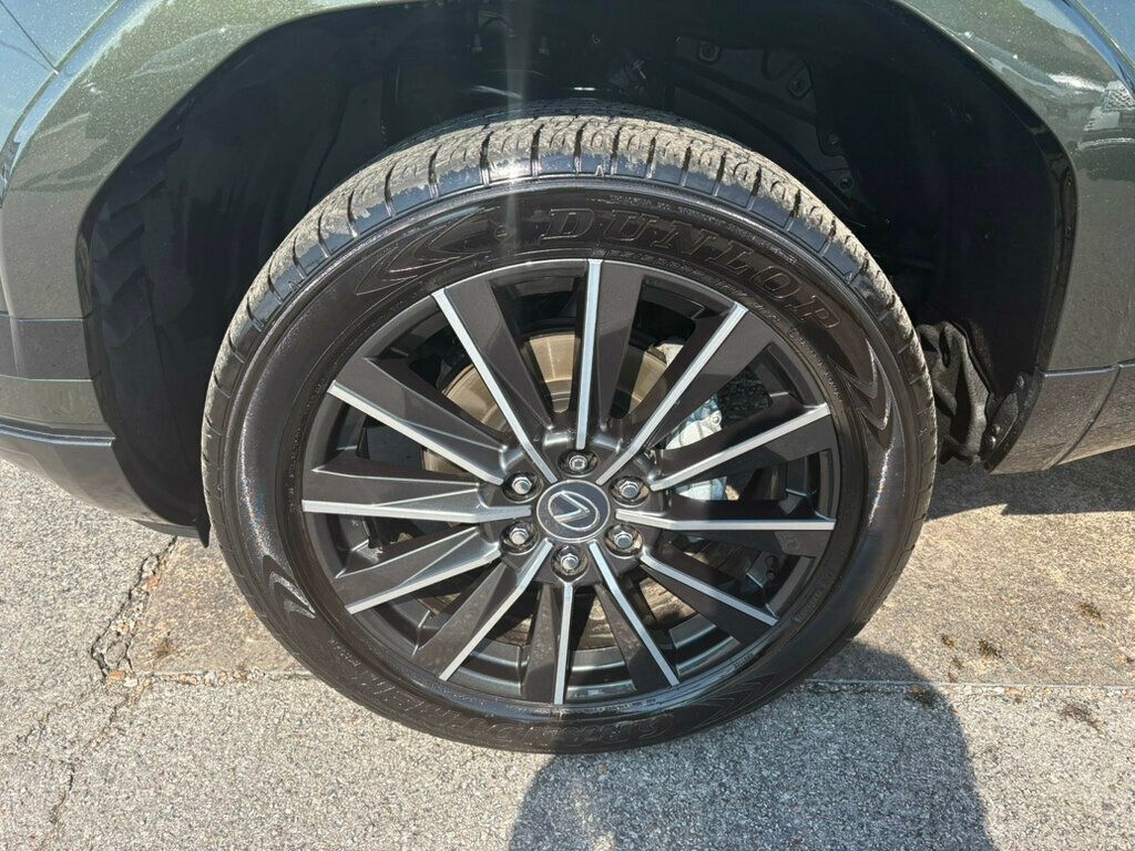 2024 Lexus GX photo 11