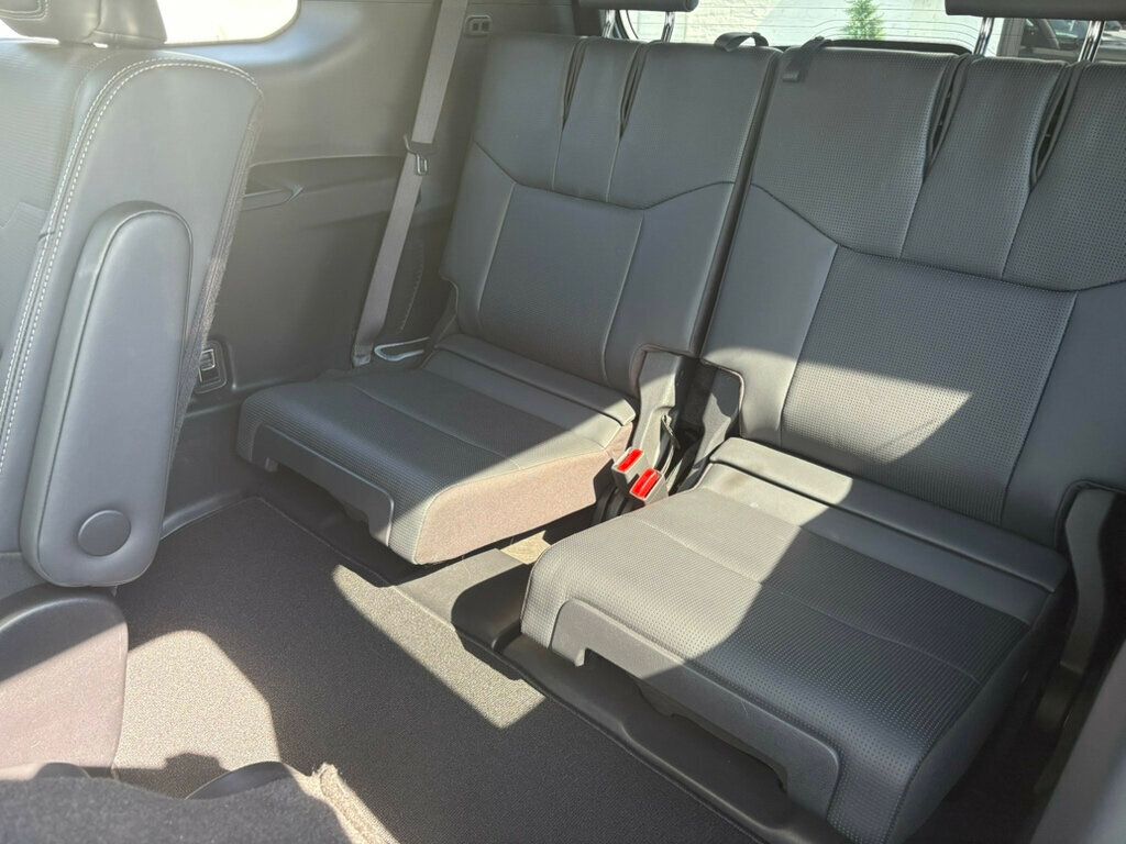 2024 Lexus GX photo 21