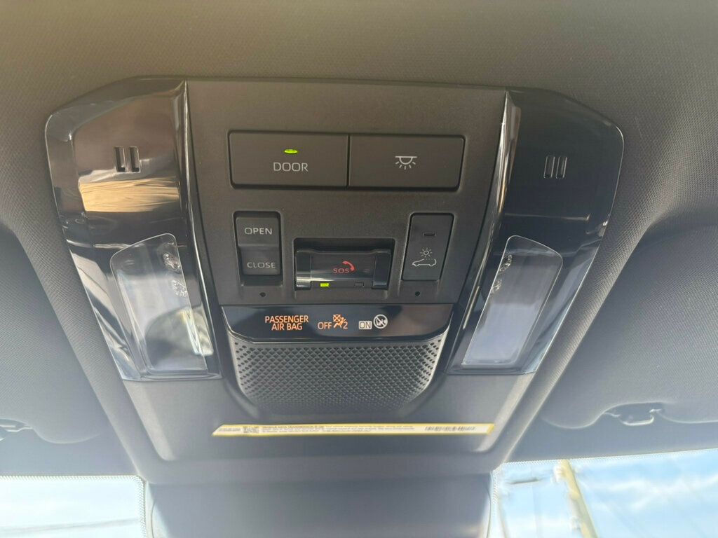 2024 Lexus GX photo 37