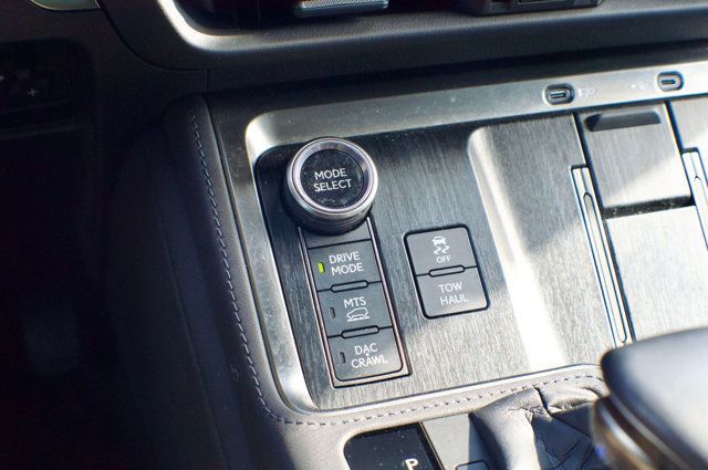 2024 Lexus GX Overtrail+/Heated&CooledMassagingSeats/HeadsUpDisplay/NAV - 23002227 - 33