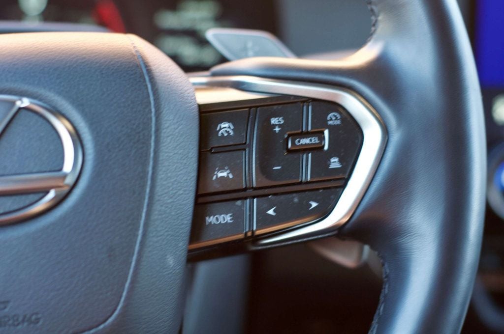 2024 Lexus GX Overtrail+/Heated&CooledSeats/HeadsUpDisplay/LaneKeepAssist - 22969742 - 21