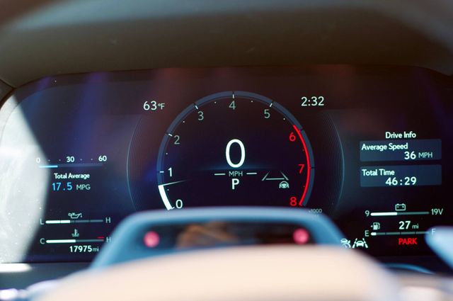 2024 Lexus GX Overtrail+/Heated&CooledSeats/HeadsUpDisplay/LaneKeepAssist - 22969742 - 24